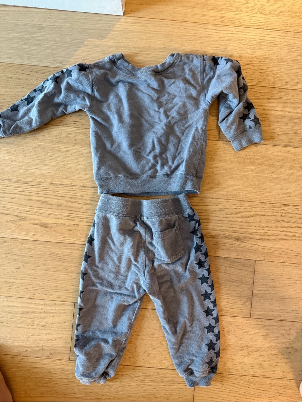 Splendid Gray Sweatsuit